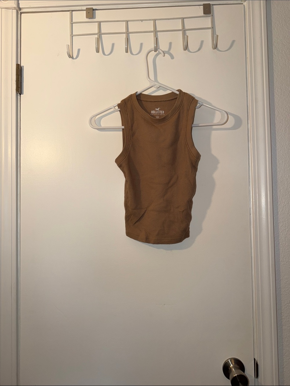 Hollister Sleeveless Ribbed Tank in Camel